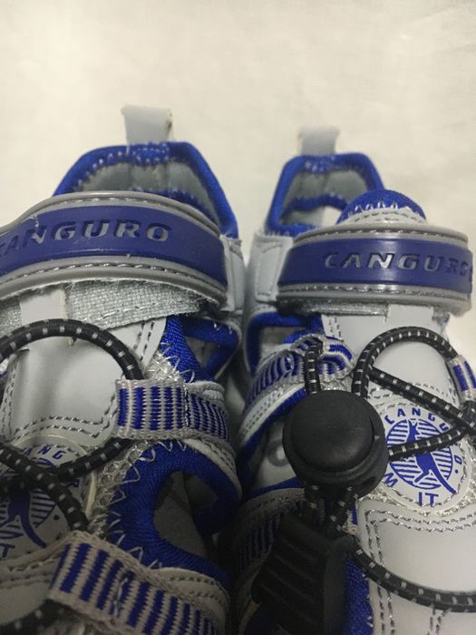Sandálias desportivas Canguro novas t 27