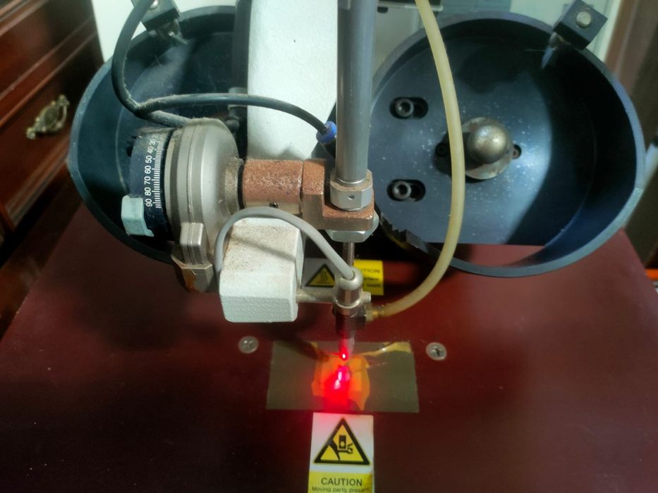 Máquina de aplicar strass