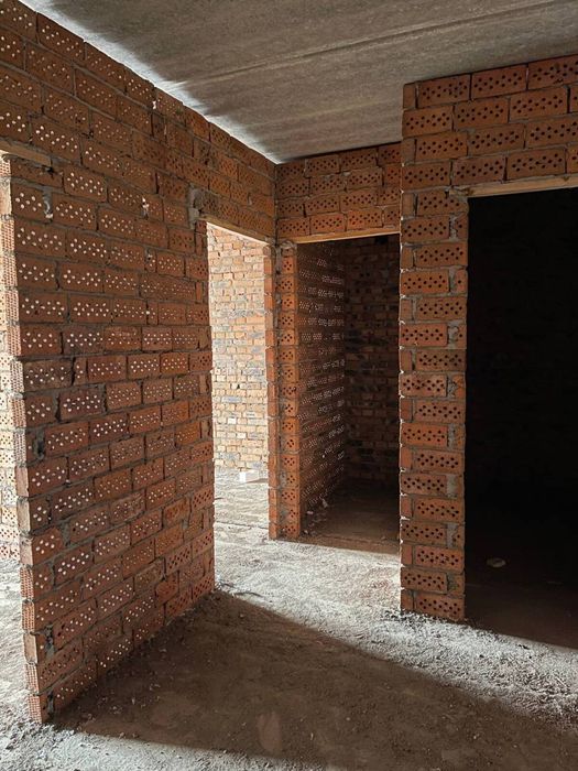 Велика 2к не кутова поруч Центр, є переуступка! 32184