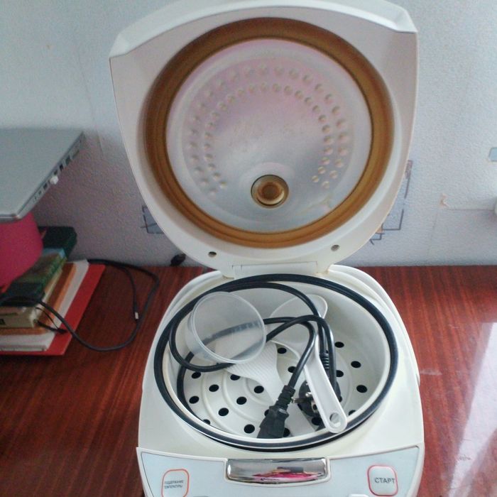 Мультиварка Сатурн