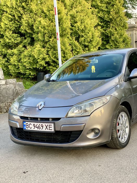Рено меган 1,5 TDI k9k 2010 рік