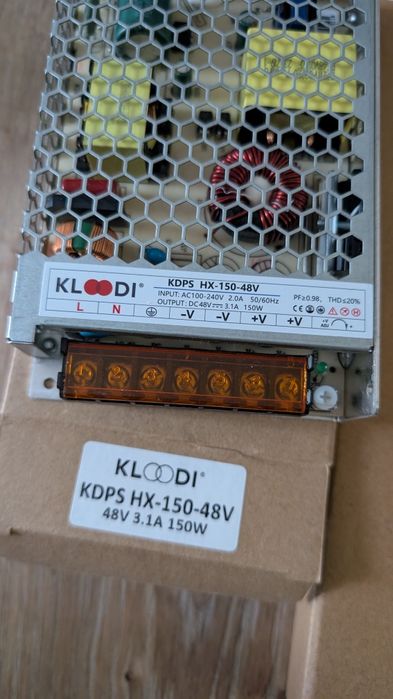 Трековий магнітний світильник Kloodi KDMG Line 300pc 12w 3k