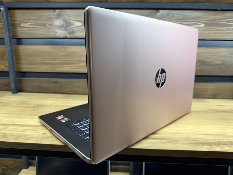 HP Pavilion 17 17,3’’ Сенсорний Ryzen 5 3500u/16GB/256Gb SSD/0% зносу