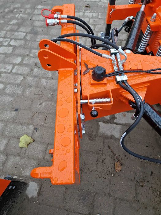 Plug Pług śnieżny pług komunalny kopiowanie terenu tuz led amortyzacj