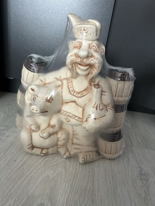 Набір подарунковий штоф з чарками керамічний