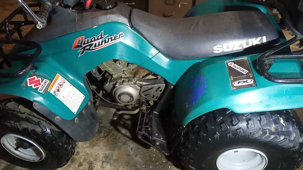 Diversão garantida em qualquer terreno - Moto 4 em bom estado