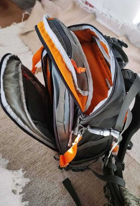 Mochila Lowepro Whistler 350 AW II (modelo grande)