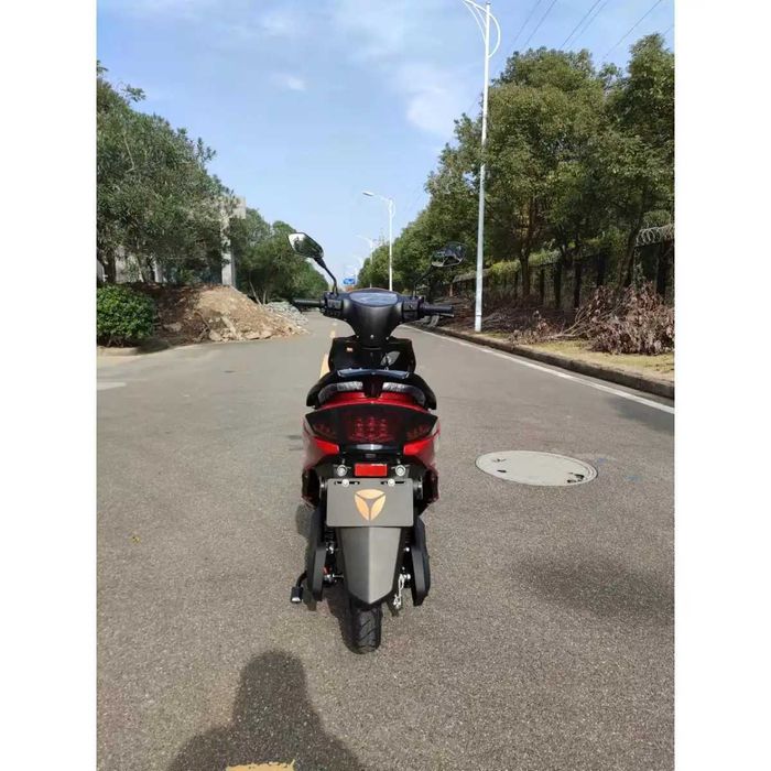 Акція Новорічні знижки  !!! Електровелосипед  YADEA LUNA