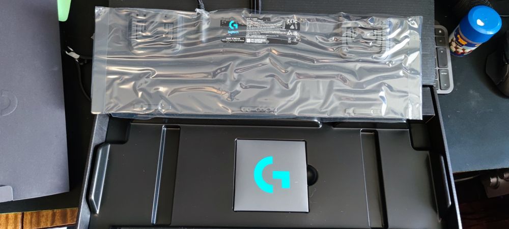 Клавіатура дротова ігрова Logitech G815 Lightsync RGB Mechanical GL