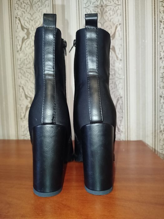 Женские демисезонные сапоги