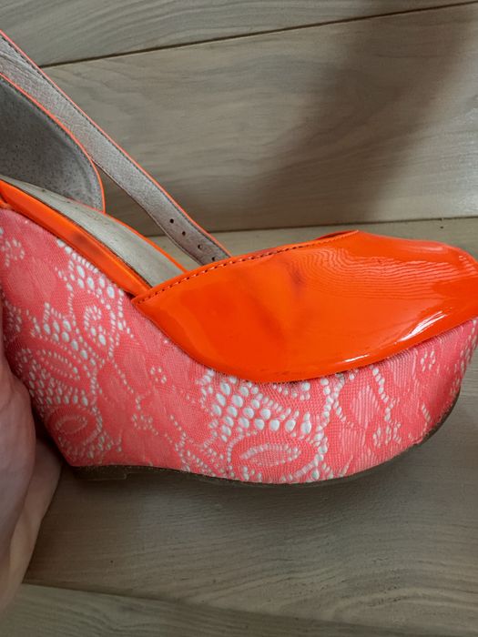 Buty na koturnie z torebką