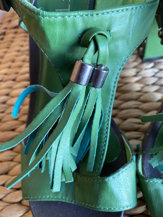 Sandálias verdes Loft