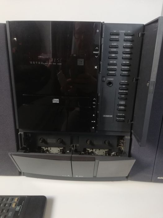 Wieża stereo GoldStar z pilotem