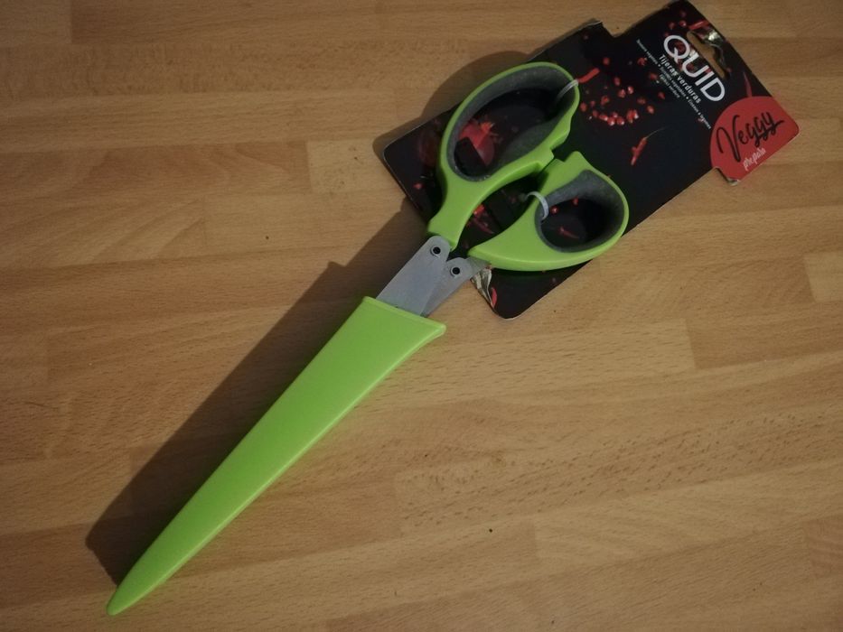 Tesoura de cinco lâminas corta legumes NOVA