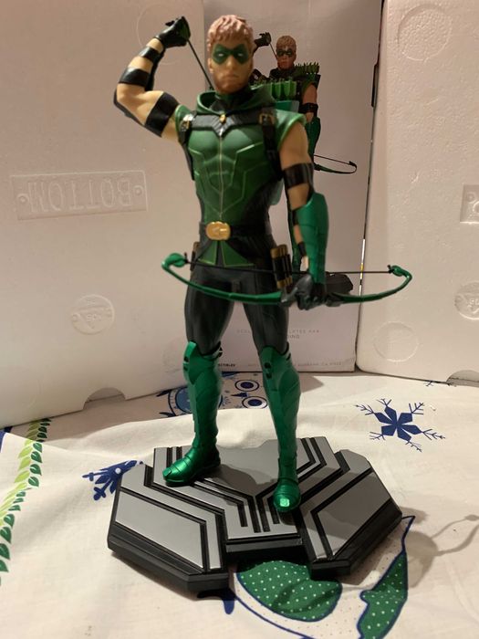 Estátuas - Dc Collectibles