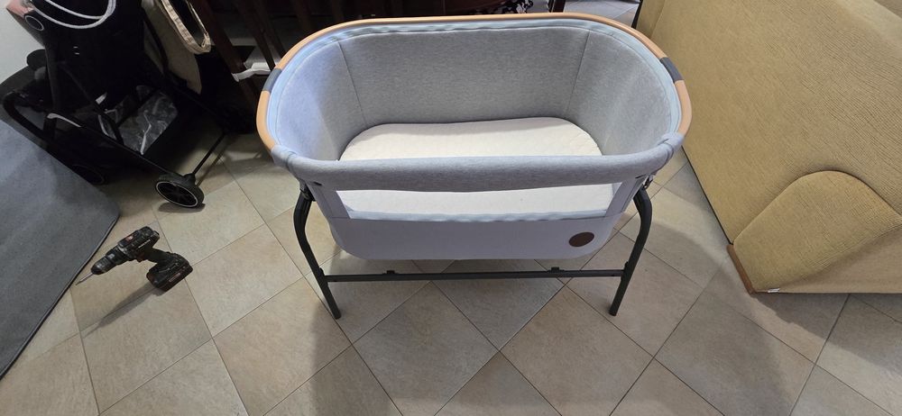 Berço  Maxi-Cosi Iora Co-Sleeper Bedside Crib.
