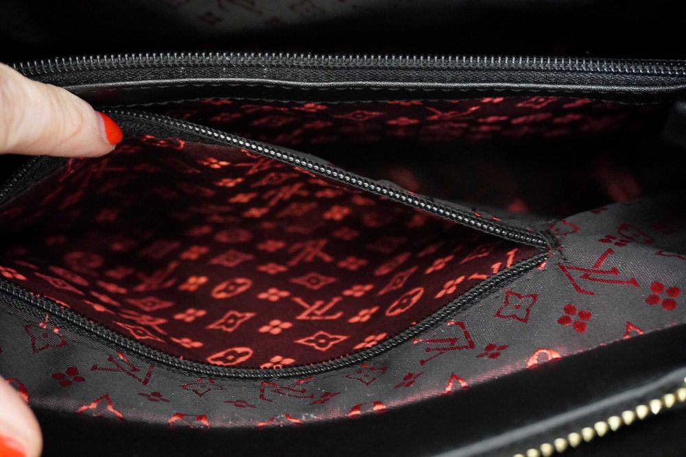 C55 duża torebka damska Louis Vuitton shopper elegancka czarna listonoszka