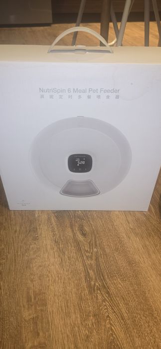 Podajnik karmy dla zwierząt