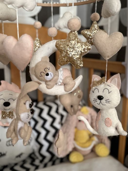 Мобіль ручної роботи