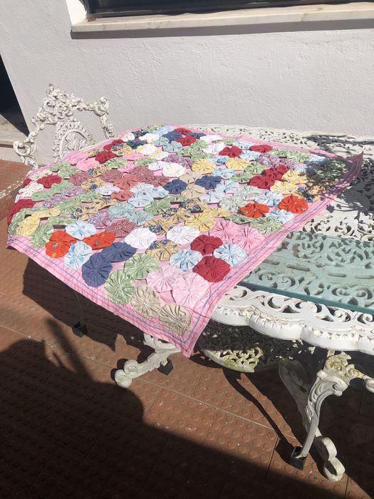 Manta em trabalho “Fuxico”