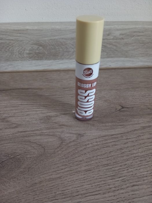 Pomadka w płynie Glossy lip Bell