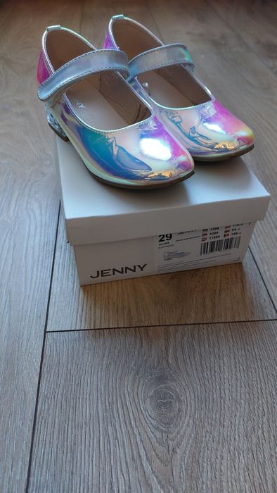 Buty na obcasie, lakierki dla dziewczynki r. 29