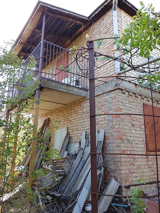 Продам дачу в садовому товаристві Зелений Яр з двоповерховим будинком