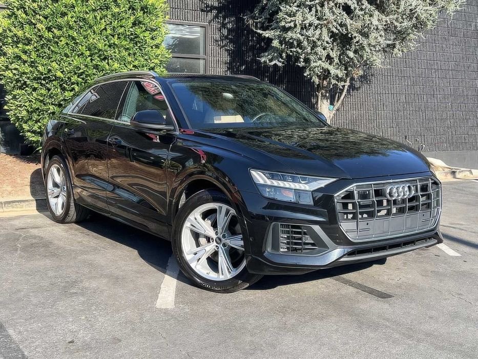 Audi Q8 quattro Prestige      2023