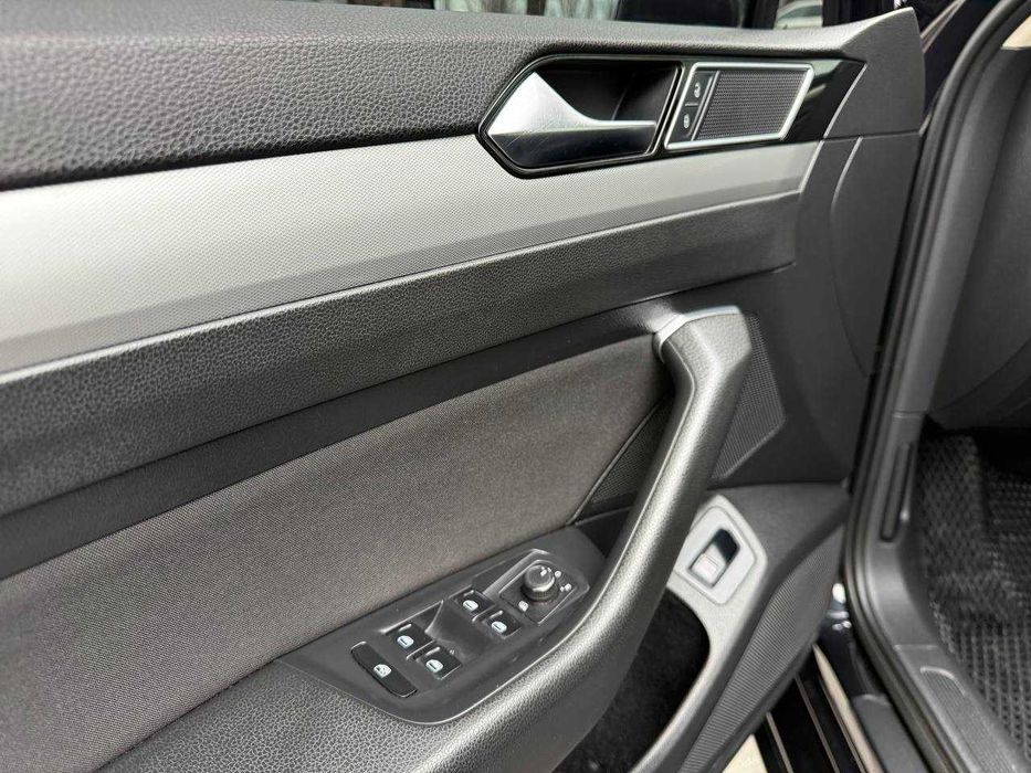 Volkswagen Passat 2015 Дизель 2,0 Автомат