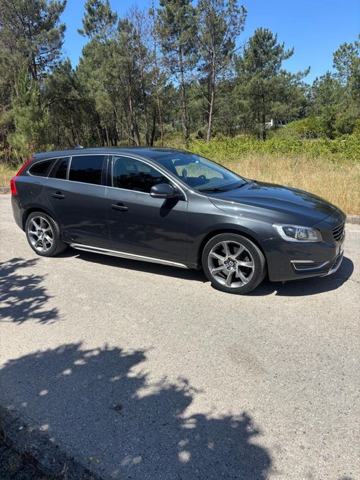 Volvo V60 D6 plug in hybrid