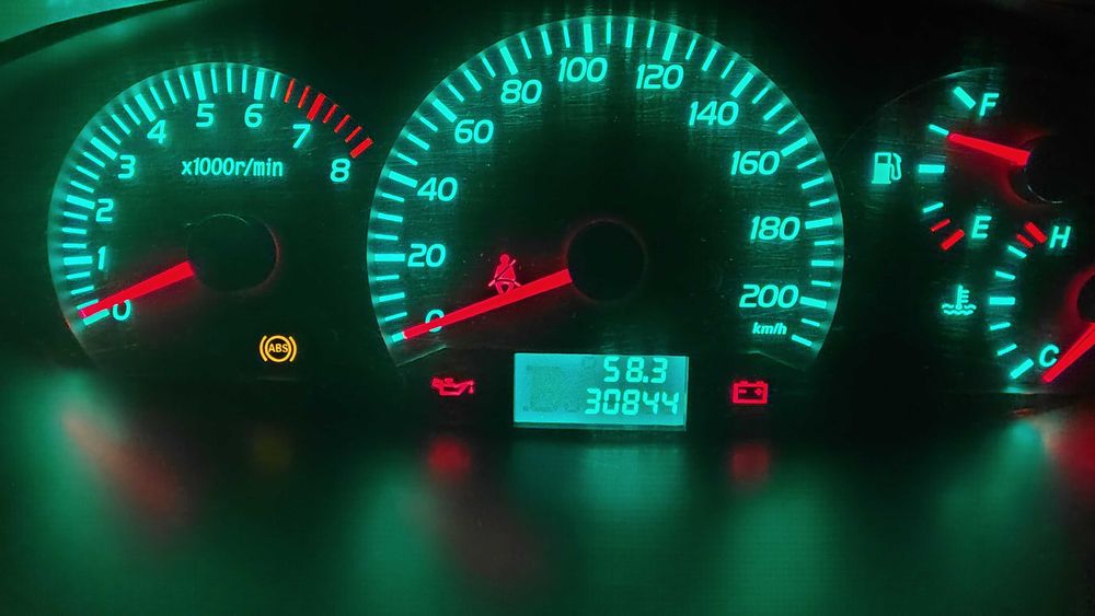 автомобиль Geely MK