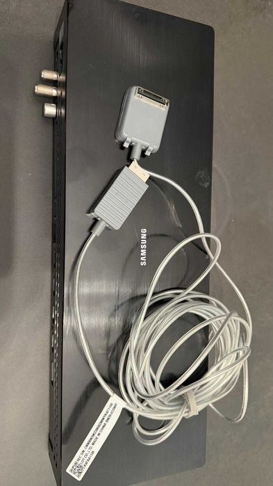 Samsung One Connect SOC1001N Model 2018r + kabel