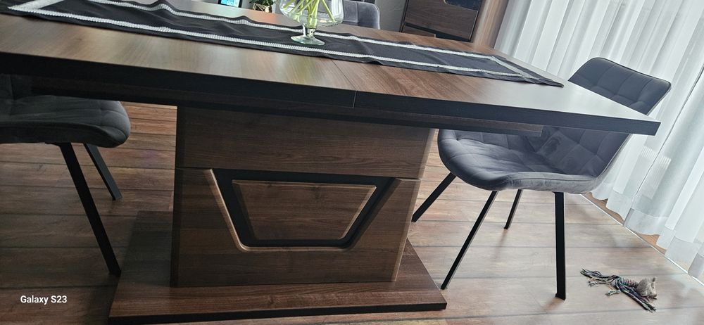 Stół rozkładany jadalniany plus stolik kawowy