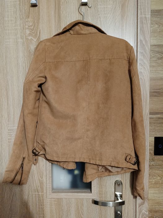 Wiosenna kurtka zamszowa camelowa 36