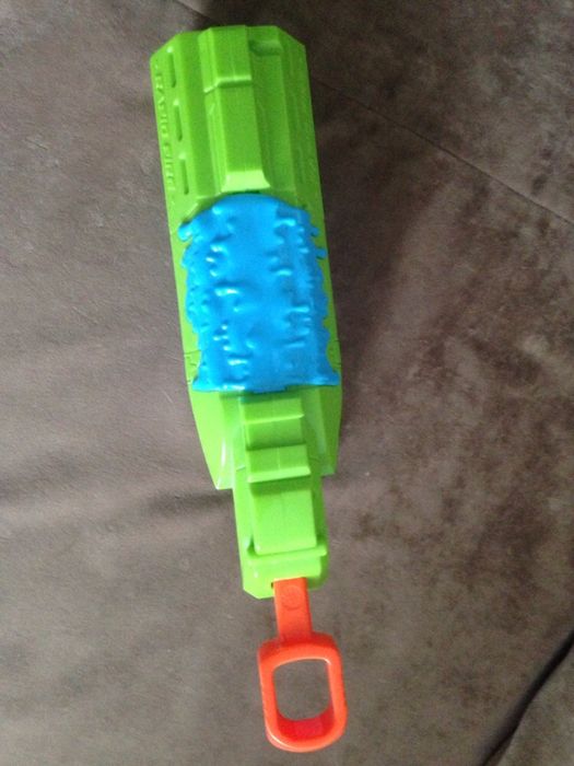 Зомбистрайк - оружие на 6 стрел.