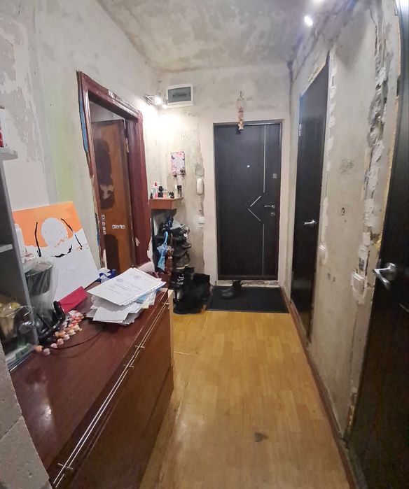 Продам 1 кімнатну квартру в центрі міста Чугуїв.