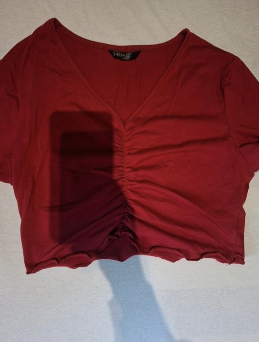 Czerwony crop top, rozmiar S
