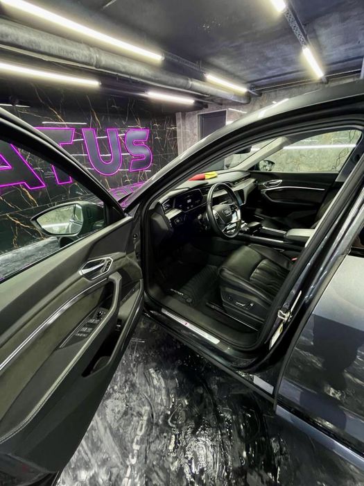 Audi e-tron 2020 VIN WA13AAGE4MB020984 фото оголошення 16 з 22