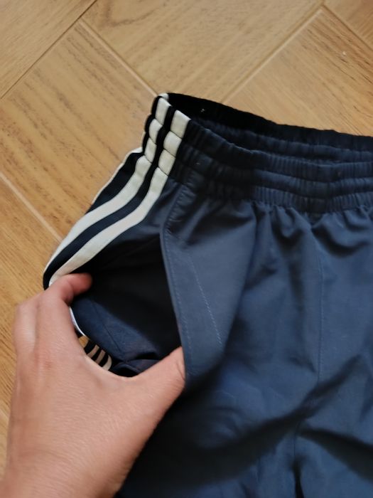 Calções adidas vintage em optimo estado