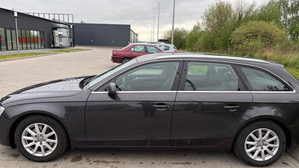 Audi A4 B8 LIFT STAN BDB 2013