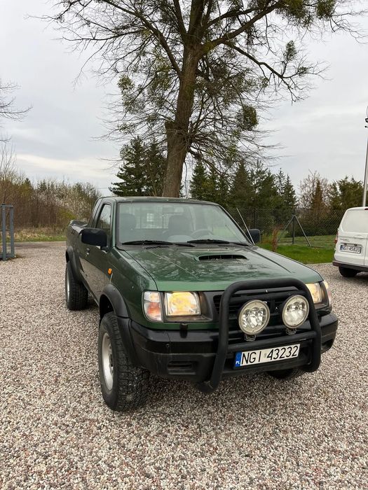 Nissan King Cab Nissan Navara King Cab D22 2.5 Diesel