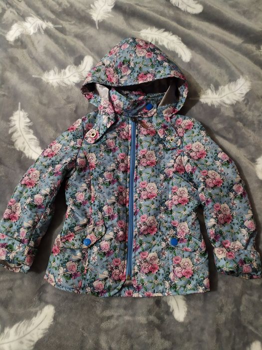 Куртка ветровка на девочку