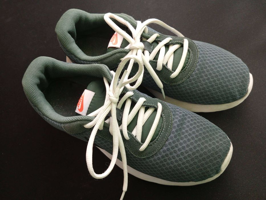 Męskie buty sportowe Nike Tanjun 42 zielony Stan bardzo dobry