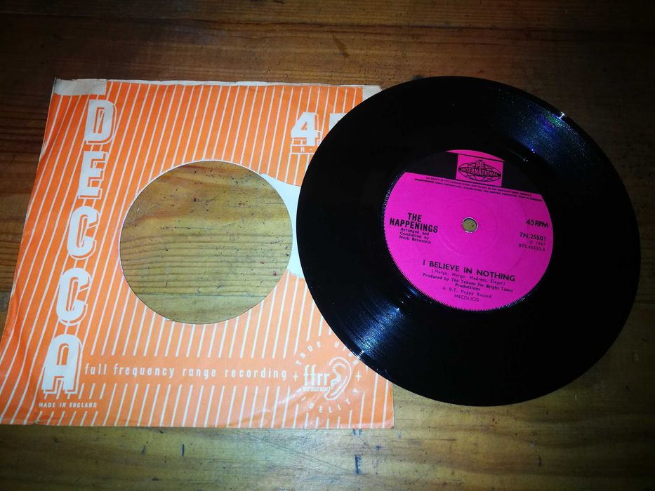 THE Happenings - My Mammy SINGLE