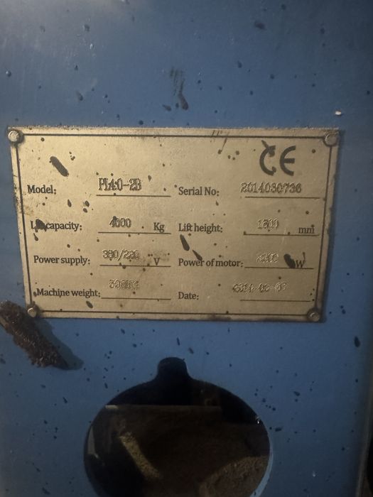 Podnosnik kolumnowy 4T