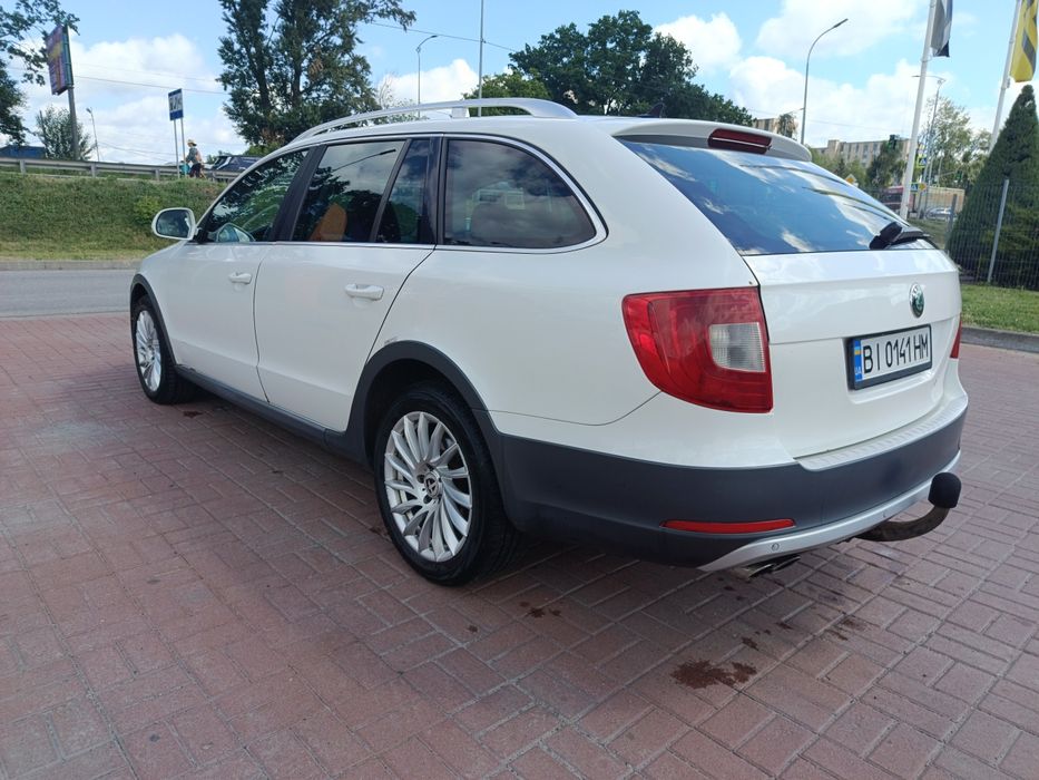 Skoda Superb 2013 2.0tdi 4*4 DSG6