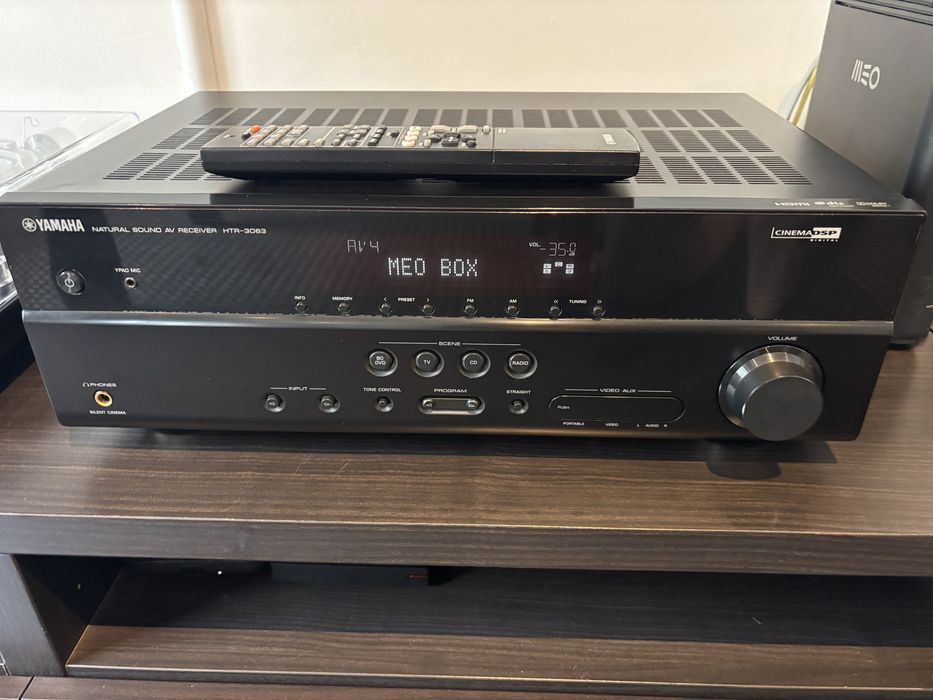 Amplificador -YAMAHA HTR-3063 como novo