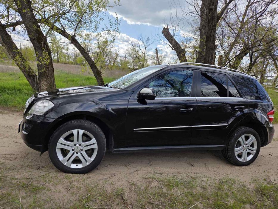 Мерседес M-Class 2009