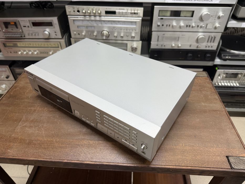 Odtwarzacz płyt CD Sony CDP-597 Audio Room