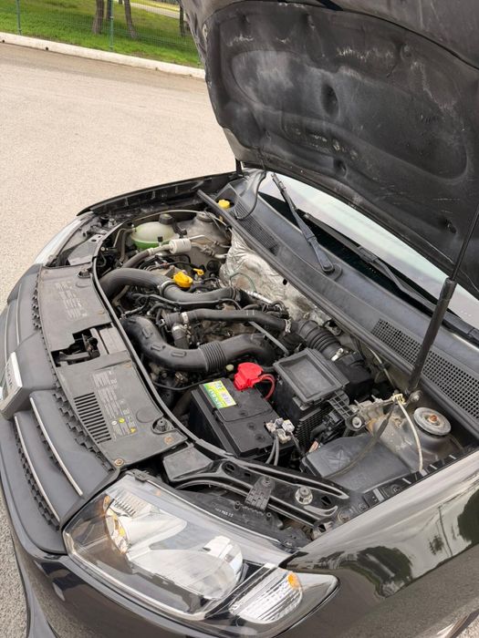 Dacia Sandero 2015  Impecável